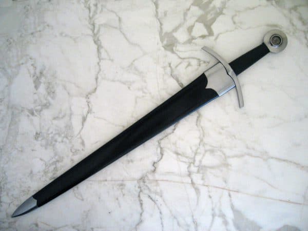 Oakeshott tyypin XIV miekka
