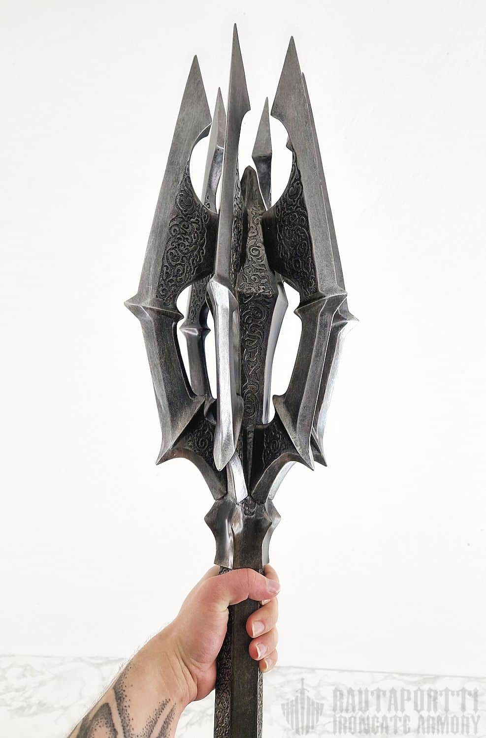 Taru Sormusten Herrasta - Sauronin sotanuija - Image 4