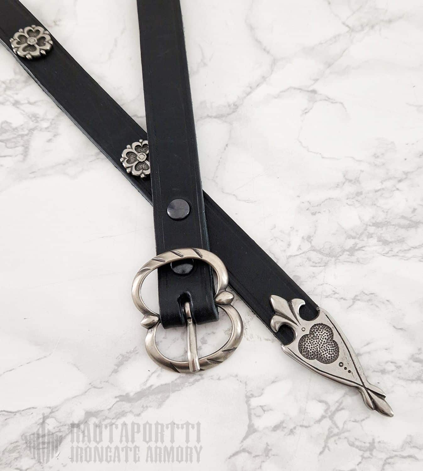 Keskiaikainen vyö kukkaniiteillä - Image 2