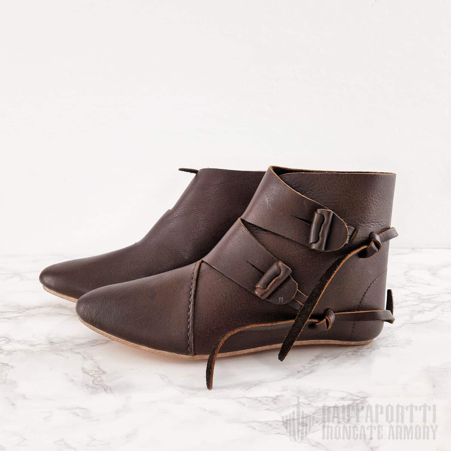 Varhaiskeskiajan Jorvik kenkä kahdella nahkanapilla - Image 2