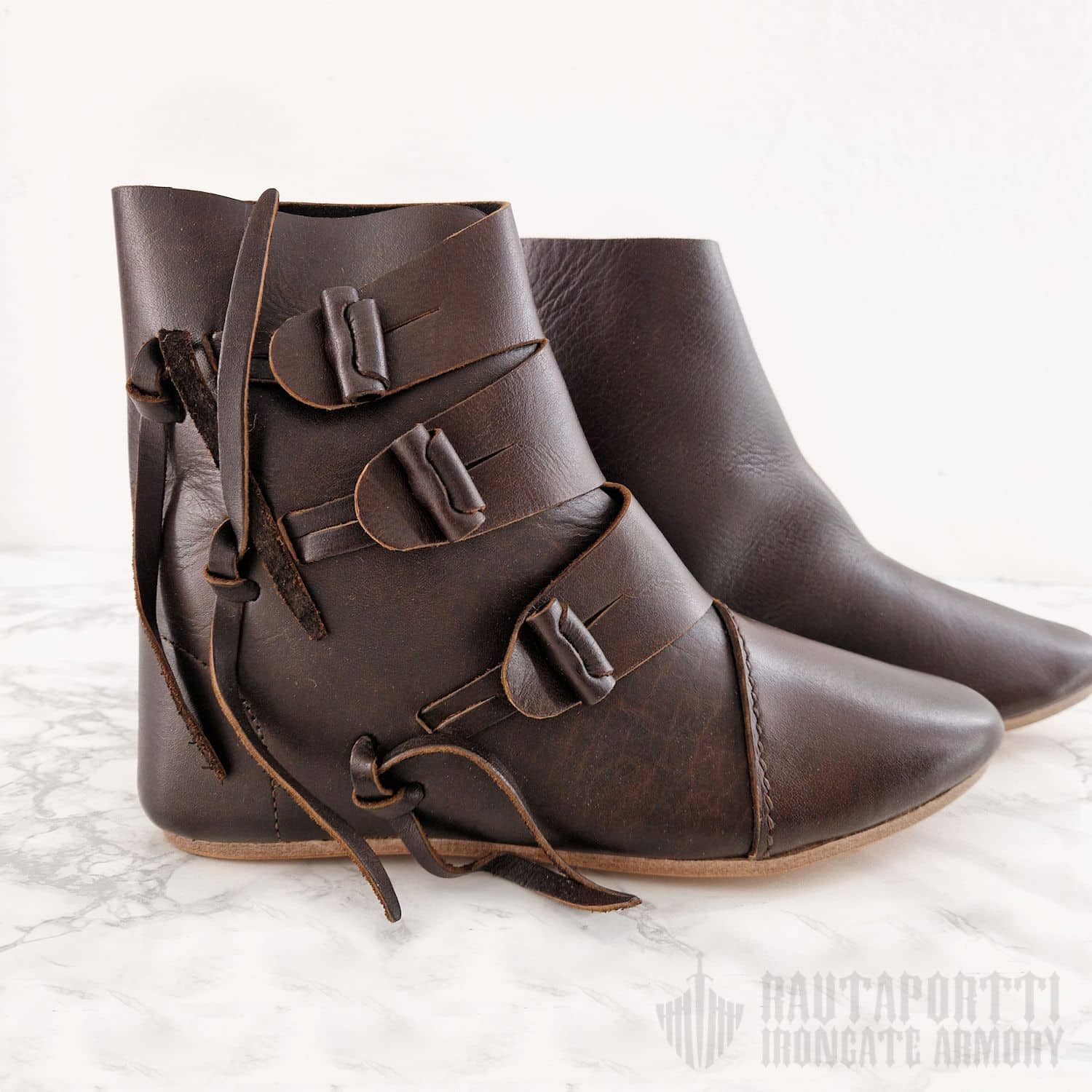 Jorvik viikinkikenkä kolmella nahkanapilla - Image 2