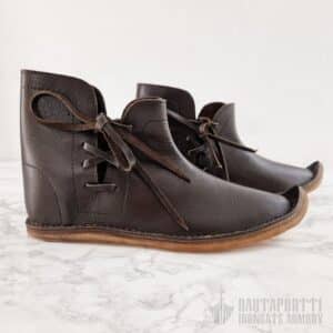 Viikingin nokkakengät